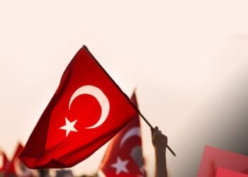 Türkiye Suni Gündemlerle Mi Meşgul?