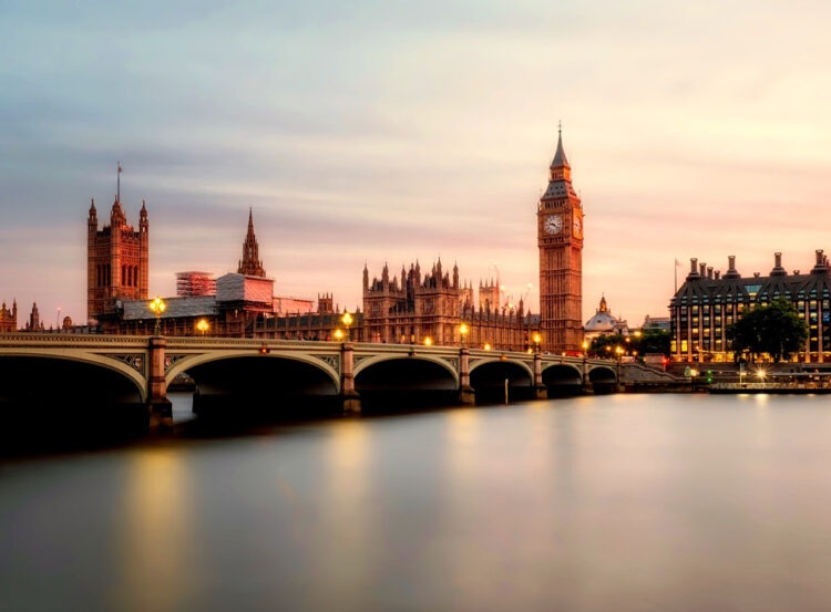 Bizimle Oturamazsın!: Birleşik Krallık’ta Ülkelerin Popülerlik Seviyeleri