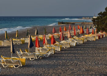 Ayşe Tatile Çıkamadı: Toplum Tatil Yapabiliyor Mu?