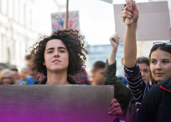 Dünyada ve Türkiye’de Kadına Bakış