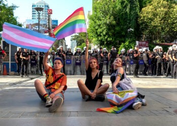 Gökkuşağının Altında Eşitlik Arayışı: Toplumun LGBTİ’ye Bakışı