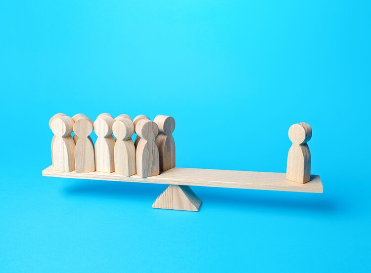 Siyasilerin Maaşlarına Toplumun Bakışı