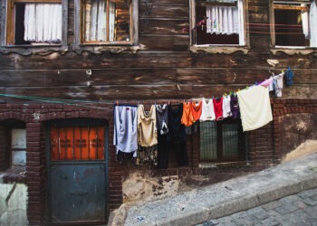 Uçurum Büyürken: Türkiye’nin En Yoksul İlleri