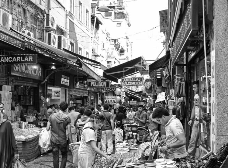 Enflasyon Mu Stagflasyon Mu? Türkiye’nin Güncel Ekonomik Durumu