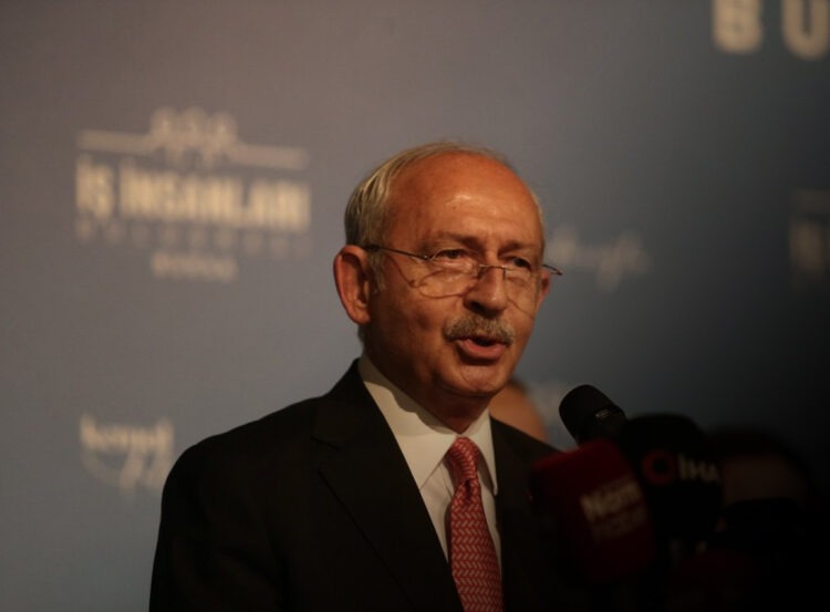 Helallik İstemek: CHP’nin Başörtüsü Açılımı
